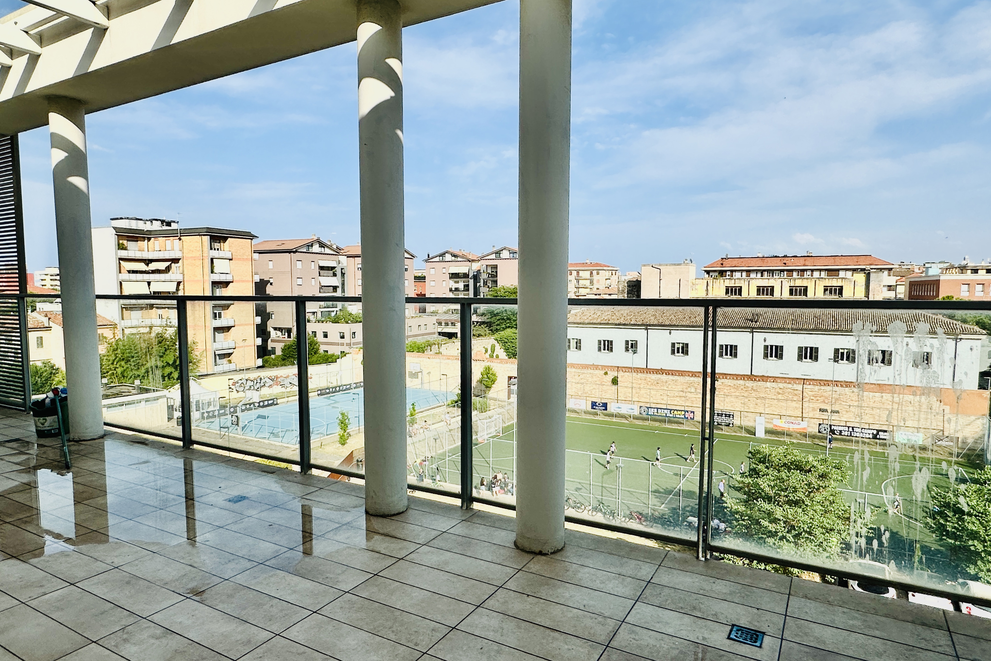 Vendita recente attico con ampia terrazza Pesaro - Zona centro-mare (AP791)